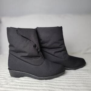 Toe Warmers Black Waterproof Winter Boots, Size 10W, Made in Canada